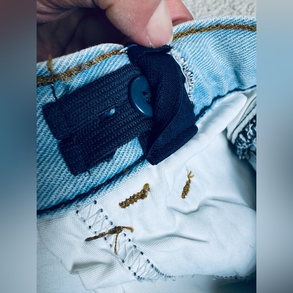 Wrangler adjustable waist Loose Fit Jean, light wash blue Sizes 14 Regular - Picture 8 of 12